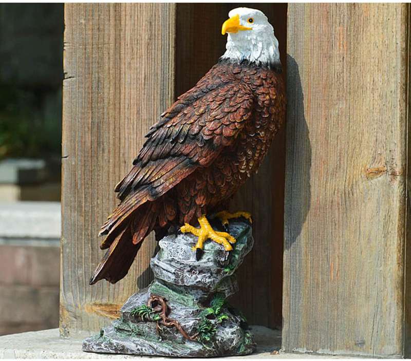 楽天市場】鷹の置物の通販