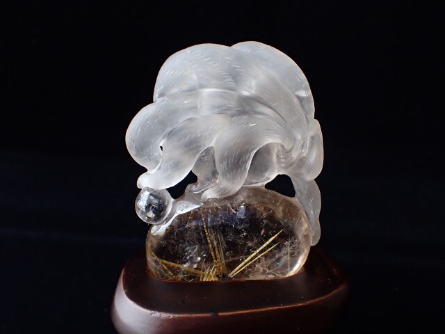 RE0654 【限定価格】 九尾の狐／太陽タイチンルチルクォーツ 70g