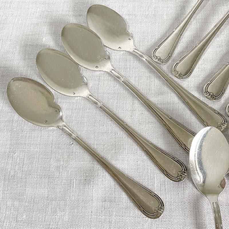フランス製シルバープレートのデザートスプーン12本セット