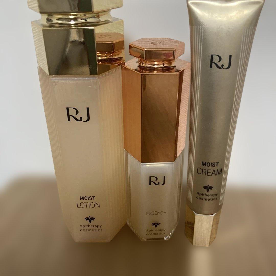 RJ しっとりセット RJ 3点 Sしっとりセット｜化粧品の通販 山田養蜂場【公式】