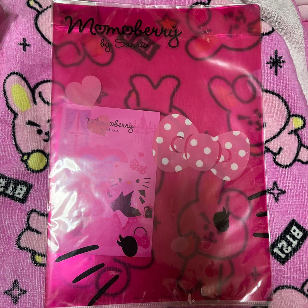 超レア！！ サンリオ　モモベリー　ハローキティ　クリアファイルとポストカード ハローキティA4クリアファイル | 郵便局で買えるグッズPOSTA COLLECT