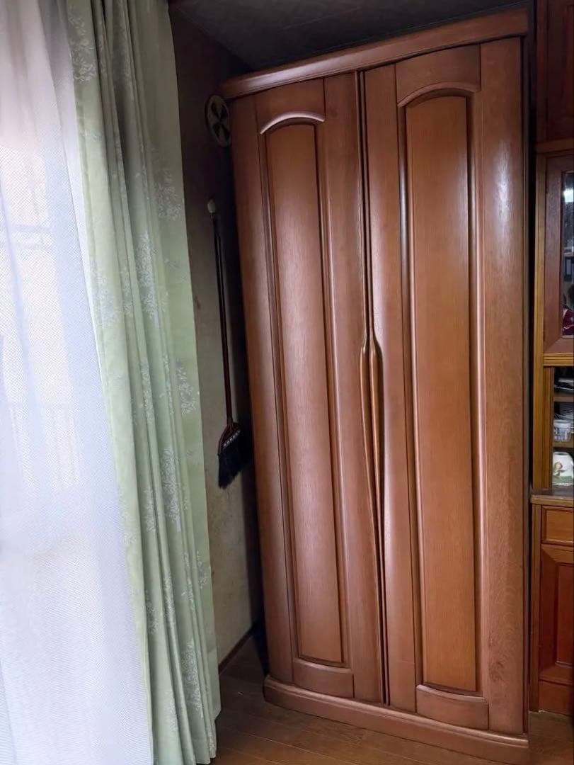 洋服ダンス　婚礼家具　府中家具 府中松岡 桐製家具 和箪笥 最高級婚礼家具 買取のリサイクルハンター