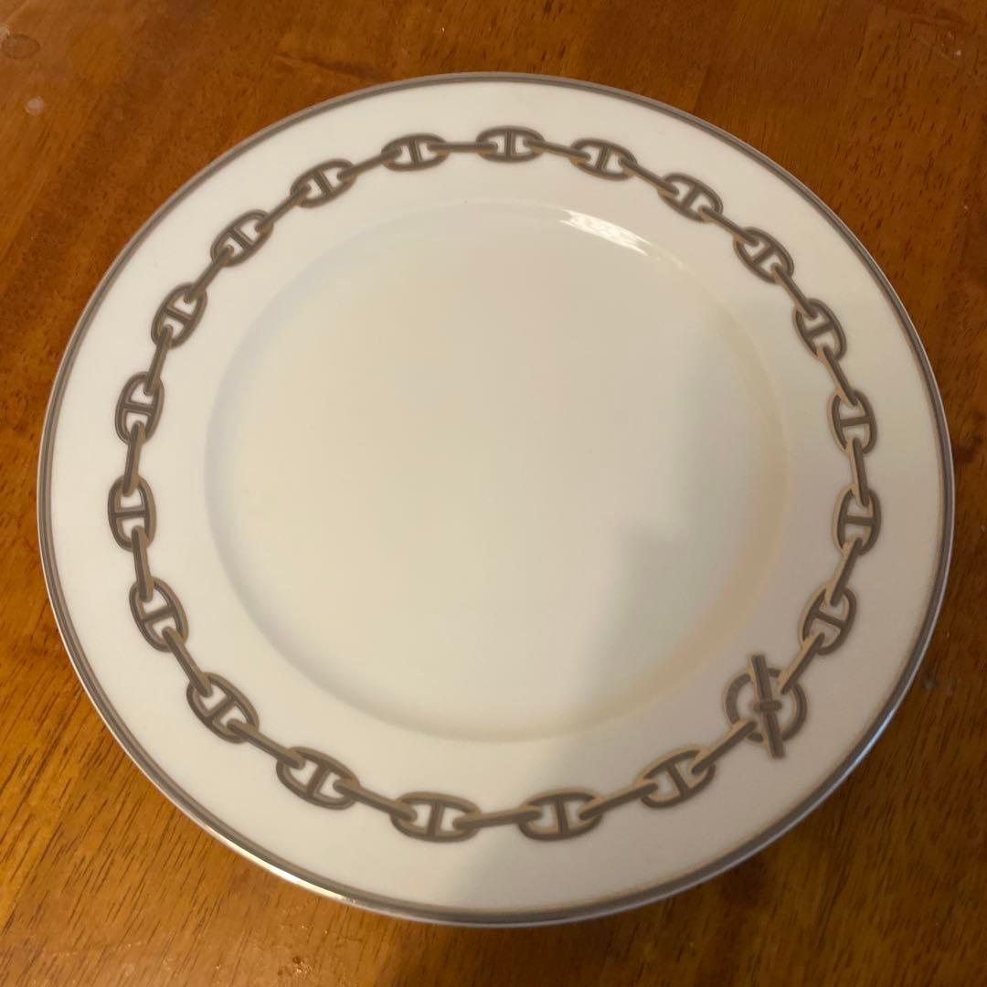 お値下げ不可 エルメス HERMES シェーヌダンクル お皿 エルメス 食器 HERMES シェーヌダンクルプラチナ 004107P2 22.5cm