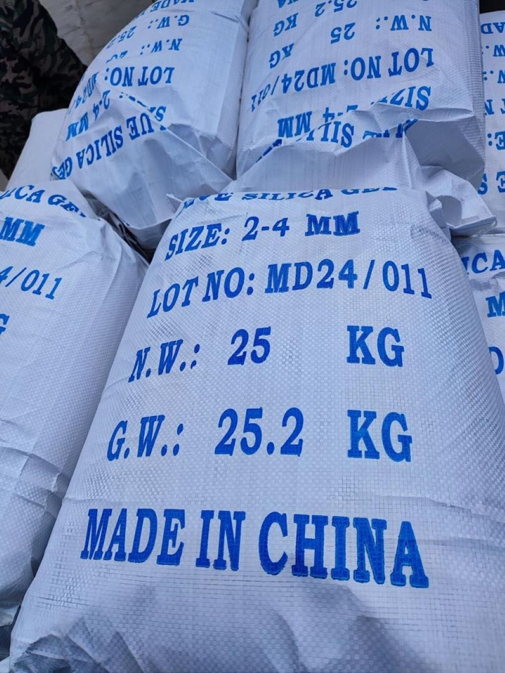 25 Kg Bag Silica Gel Desiccant Blue Beads Indicating Reusable for Moisture Control